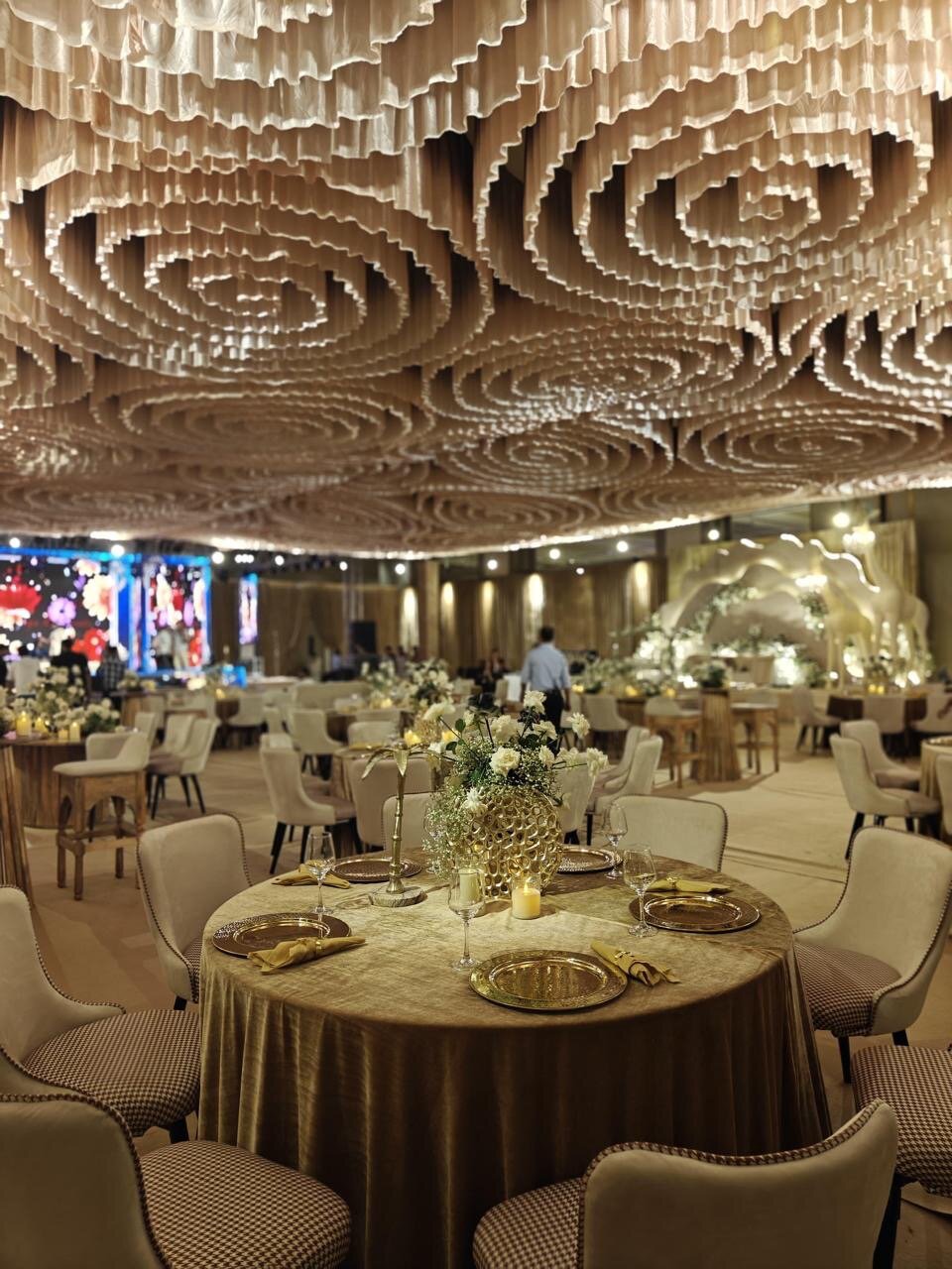 Décor & Ambience